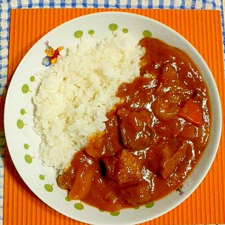 牛すじ肉のトマトカレー♪